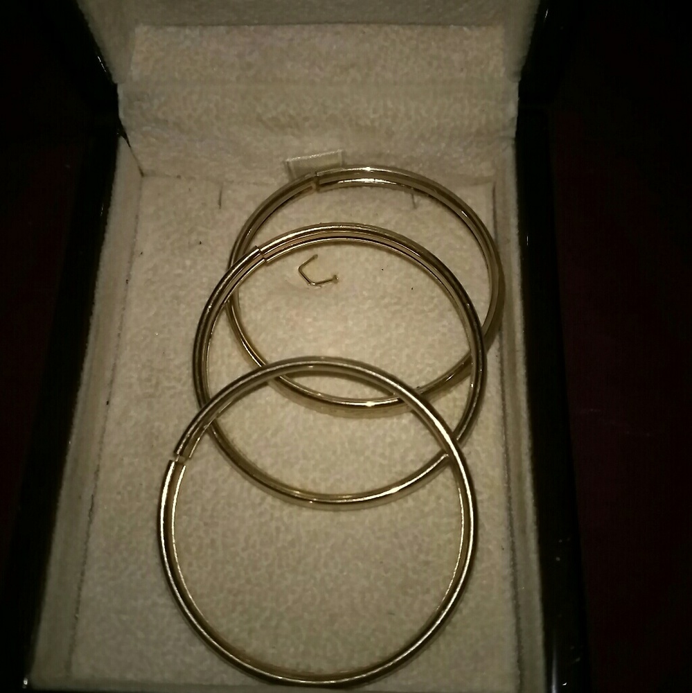 Set of 3 gold infant/toddler bangles.